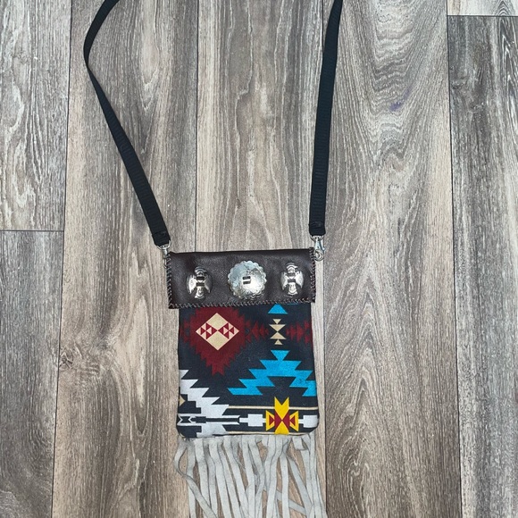 HANDMADE GENUINE LEATHER TRIBAL SATCHEL WITH FRINGE - Picture 2 of 4